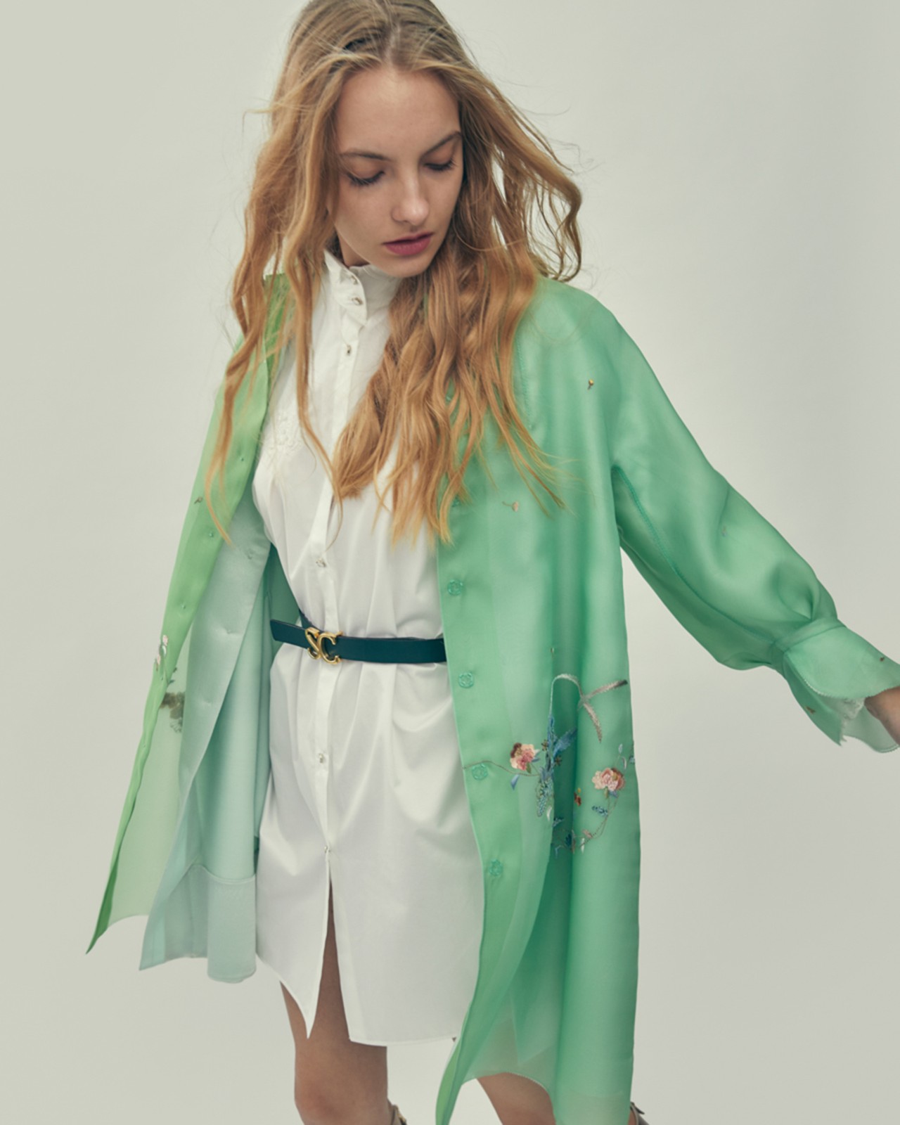 Title: Embracing Elegance: A Fashionable Exploration of Orando Womens Clothing