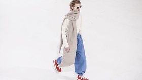 Li Minhaos Stylish Winter Coat: A Fashion Must-Have for the Cold Season