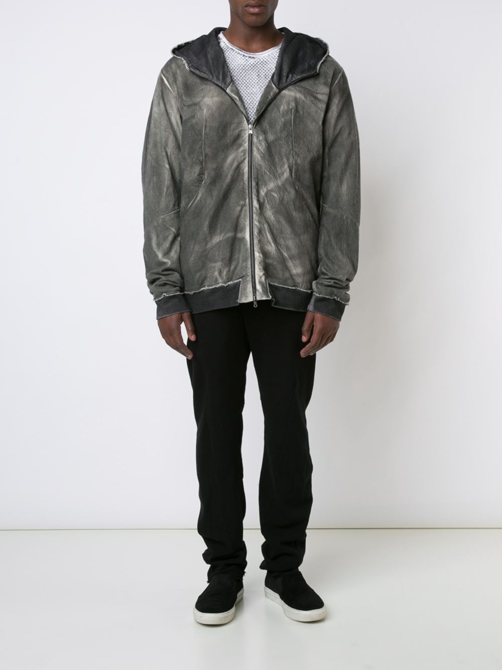 Can Down Jackets be Hand-washed?