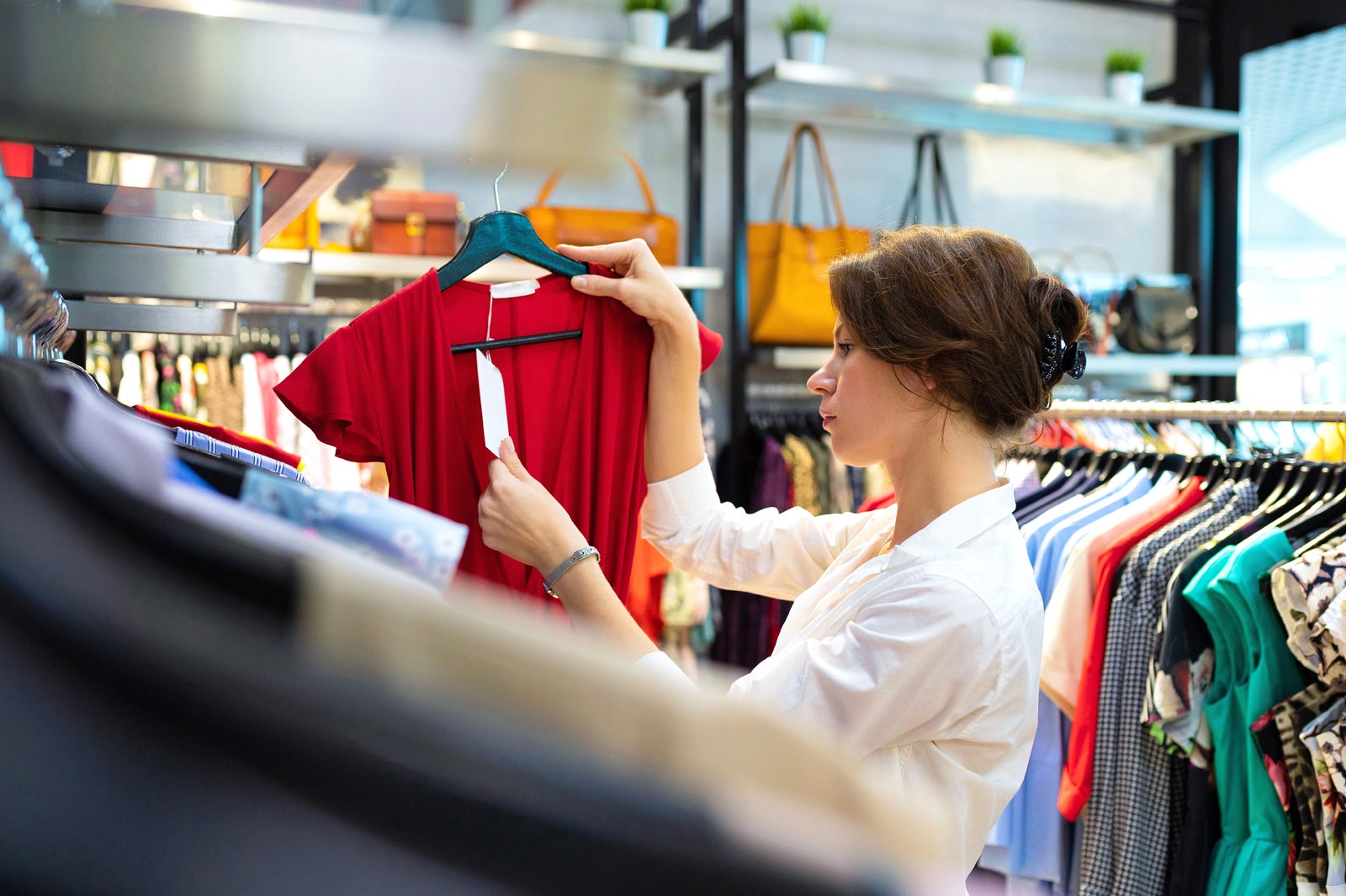 Title: Exploring the Foshan Womens Clothing Wholesale Market: A Guide to the Best Places to Shop