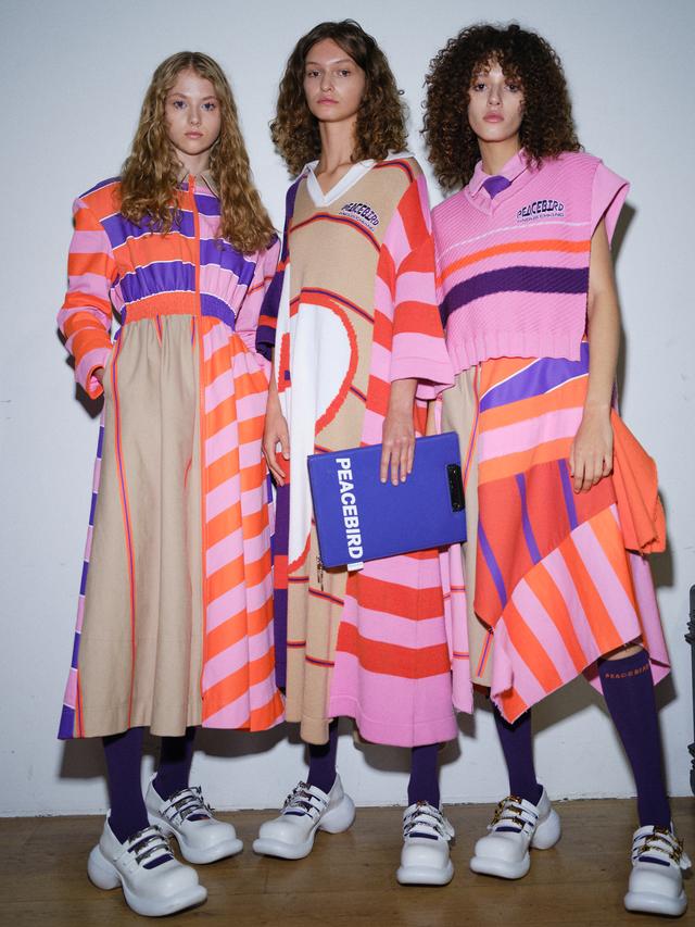 Title: Chiangkong Womens Clothing: A Fashionable and Innovative Approach to Style