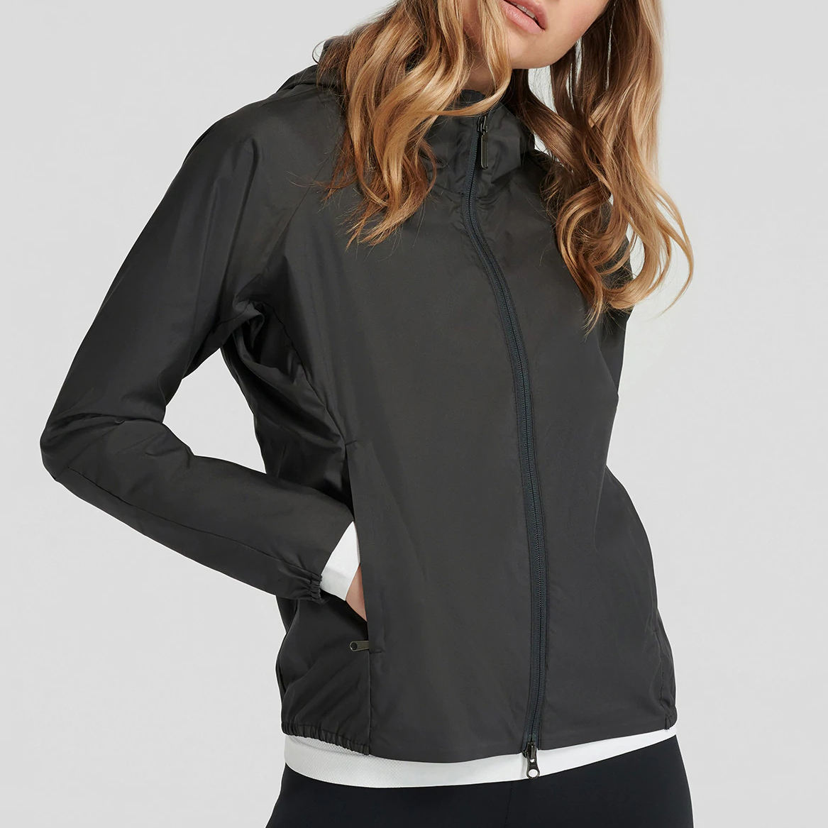 Title: Anta Sportswear Womens Autumn Fashion: Comfort, Style, and Performance
