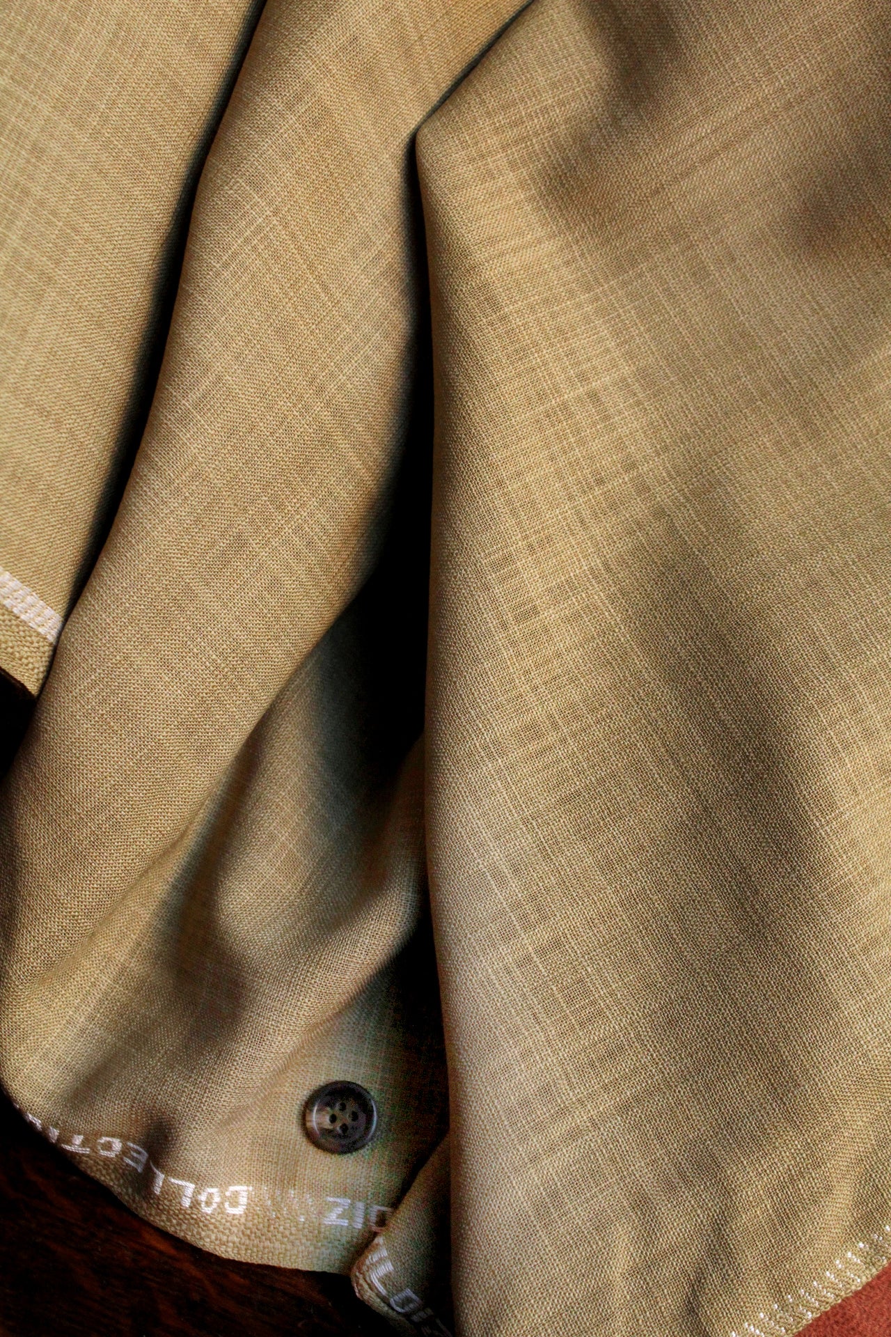 Title: Jiangnan Fabrics Fashion: A Tale of Comfort and Elegance in Cotton and Linen Apparel