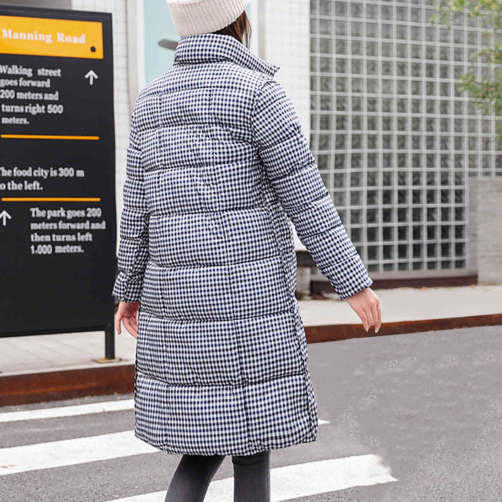Is It Common to Wear a Down Jacket in Shenzhen in Winter?