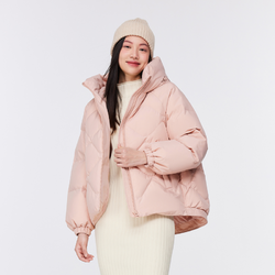波司登新款女士短款羽绒服，引领时尚潮流，展现优雅魅力
