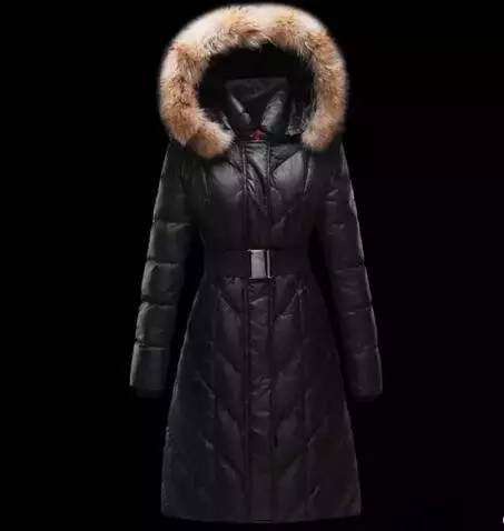 Moncler羽绒服，时尚与功能的完美结合