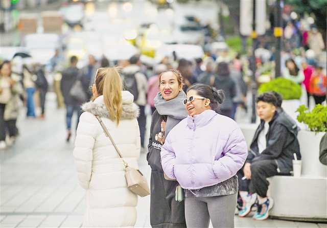 Should I Wear a Down Jacket in Chongqing in Winter?