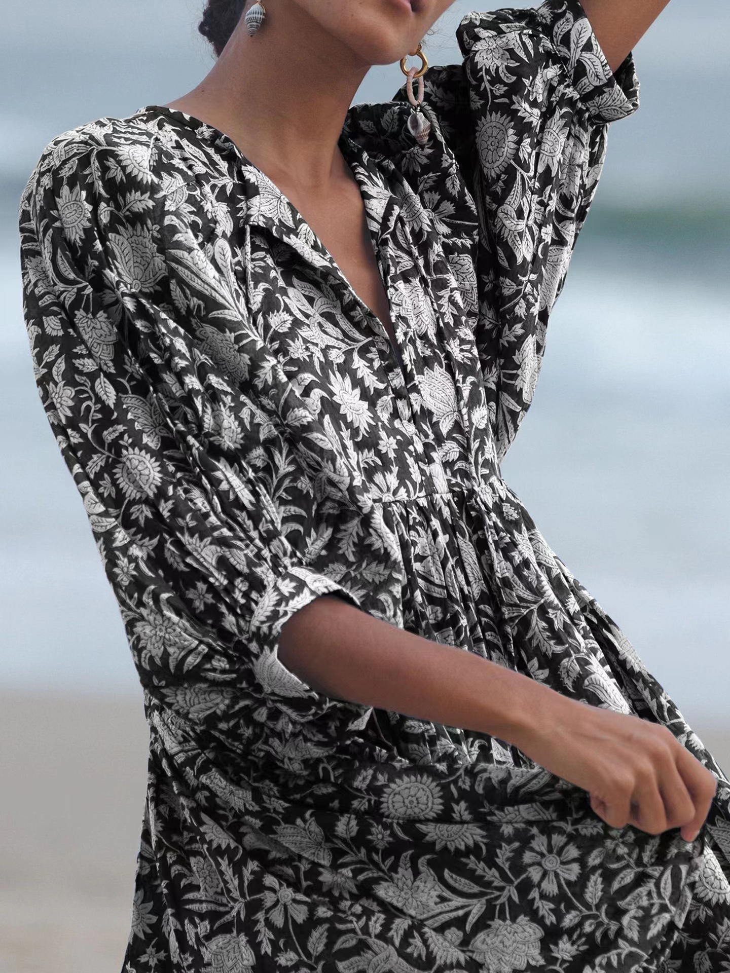 Summer Womens Fashion: A Gallery of Style and Grace