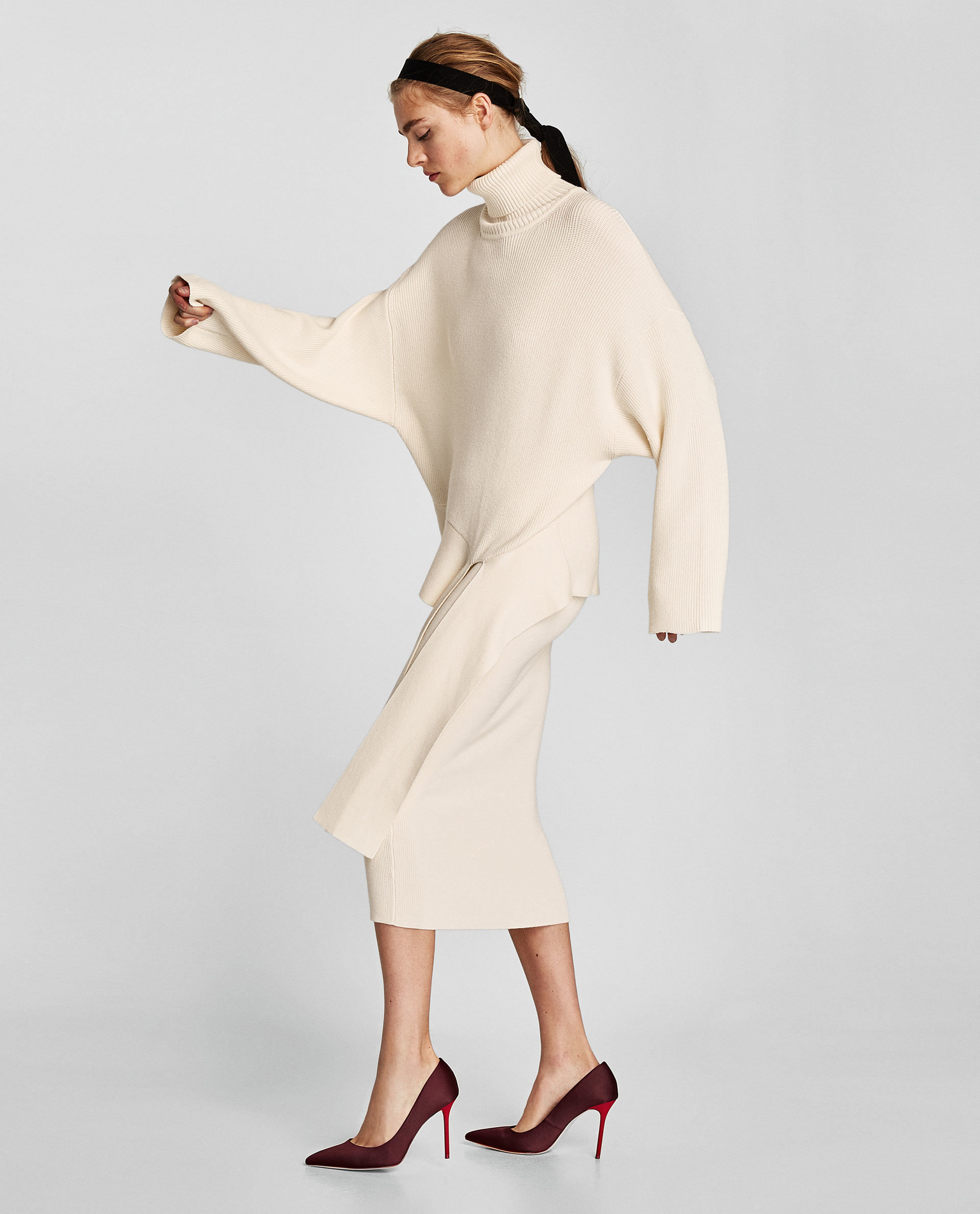 Title: Autumn Fashion: Womens Fall Season Clothing Trends to Add to Your Wardrobe