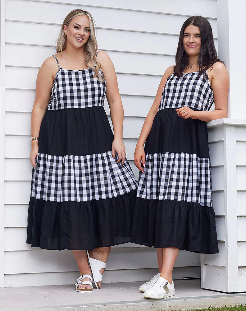 Title: Exploring the Fascinating World of Anchor Women Dressing Up in Womens Clothing