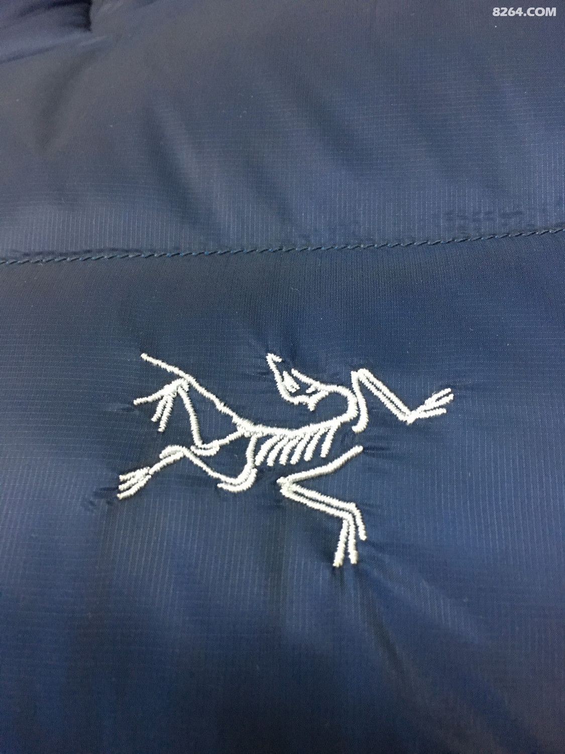 始祖鸟羽绒服真假鉴定