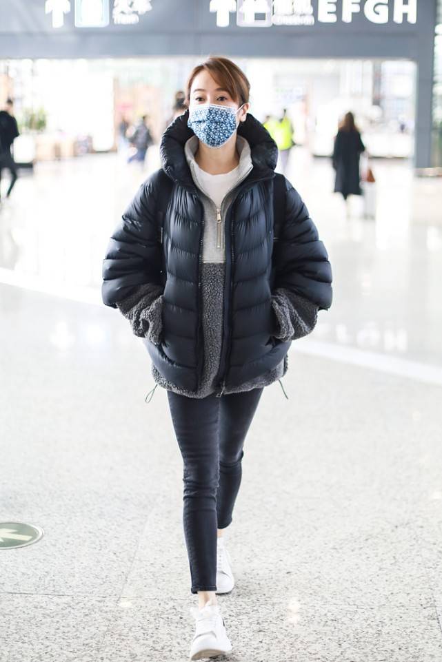 熙兰雅羽绒服正品，时尚与功能的完美结合