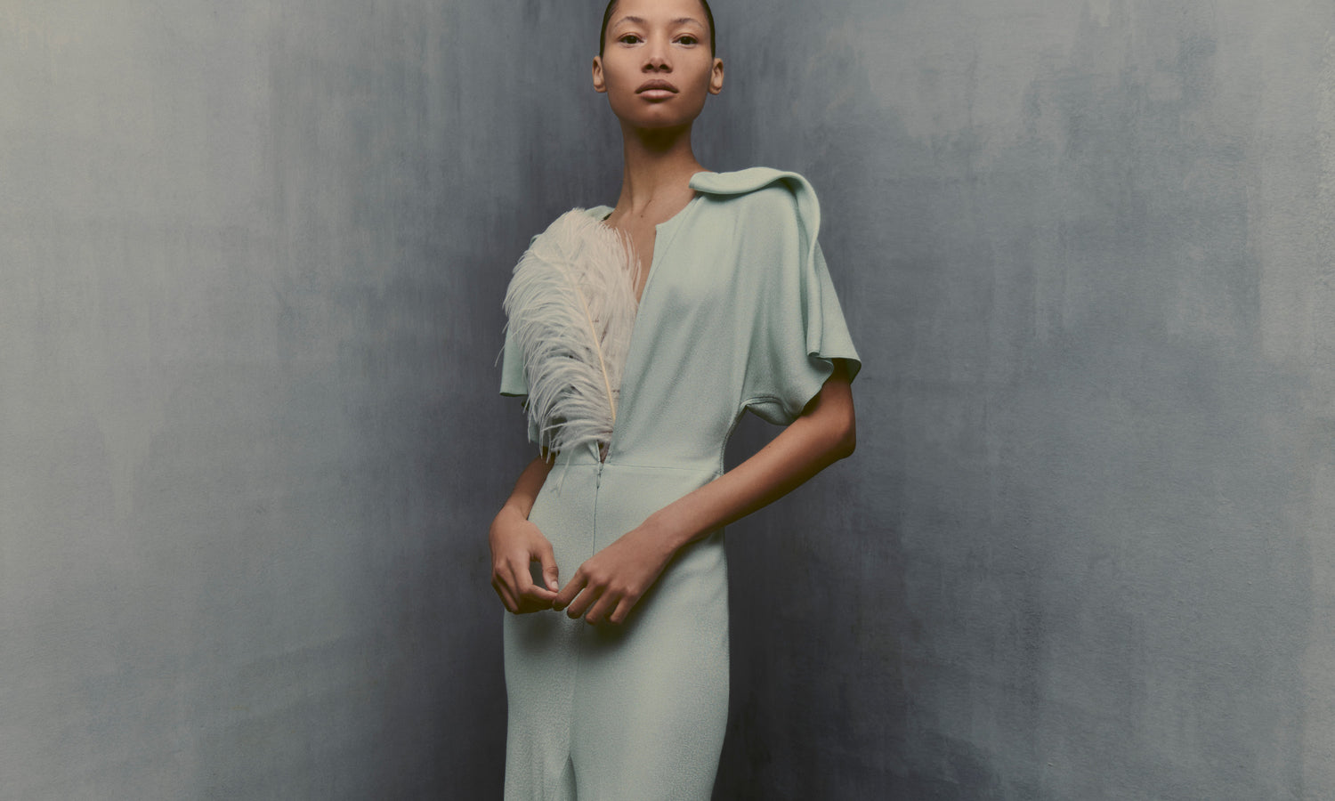 Luxury Fashion: The Art of Extravagant Womens Wear