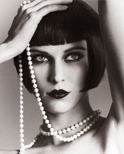 Title: The Art of Female Makeup: A Cultural Exploration