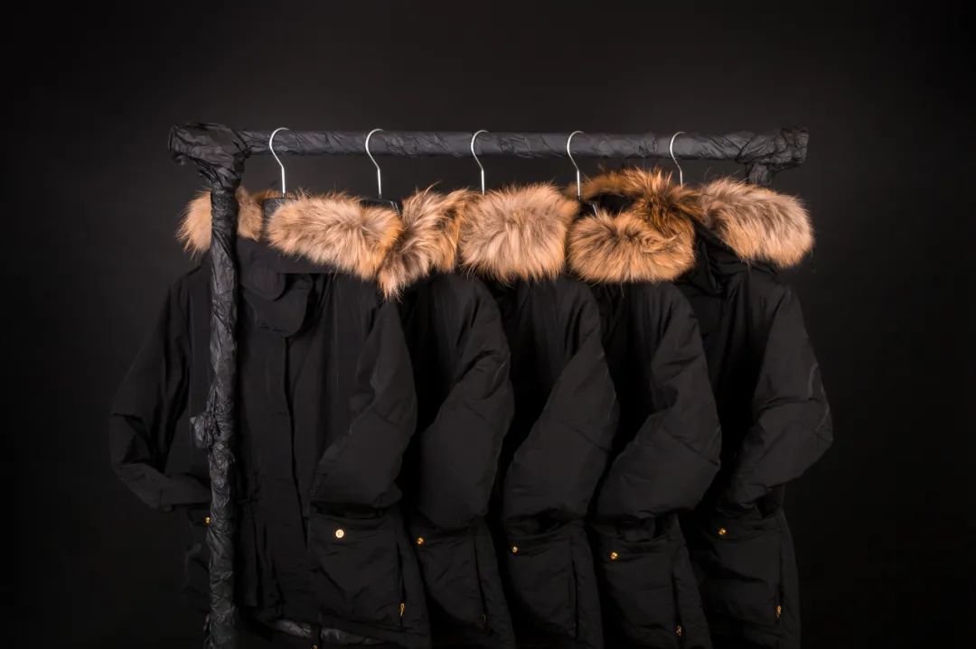 Moncler羽绒服中国官网