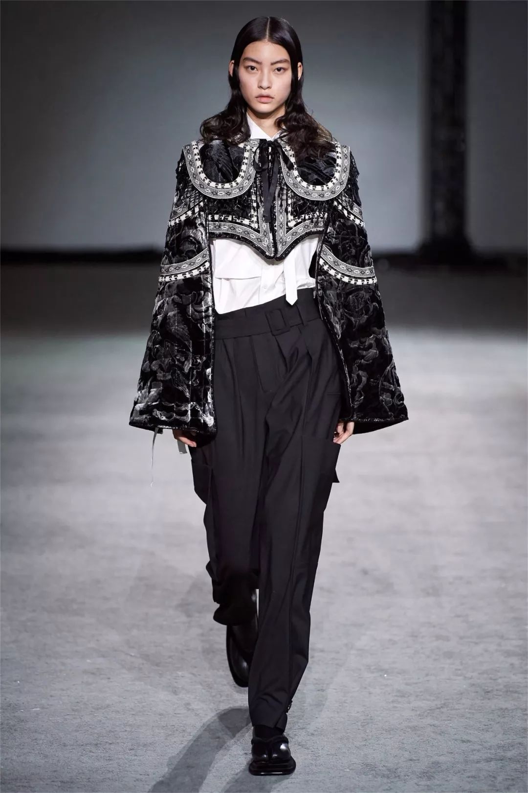Title: Autumn Fashion Essentials: Womens Coats & Jackets for the Season