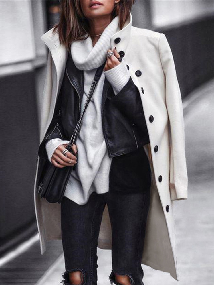 What Color Shoes to Wear with a Black Winter Jacket?
