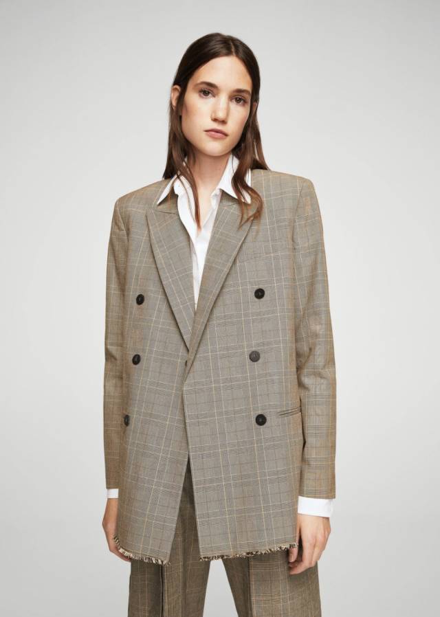 Title: Mango Fashion: A Trendy and Stylish Brand for Women