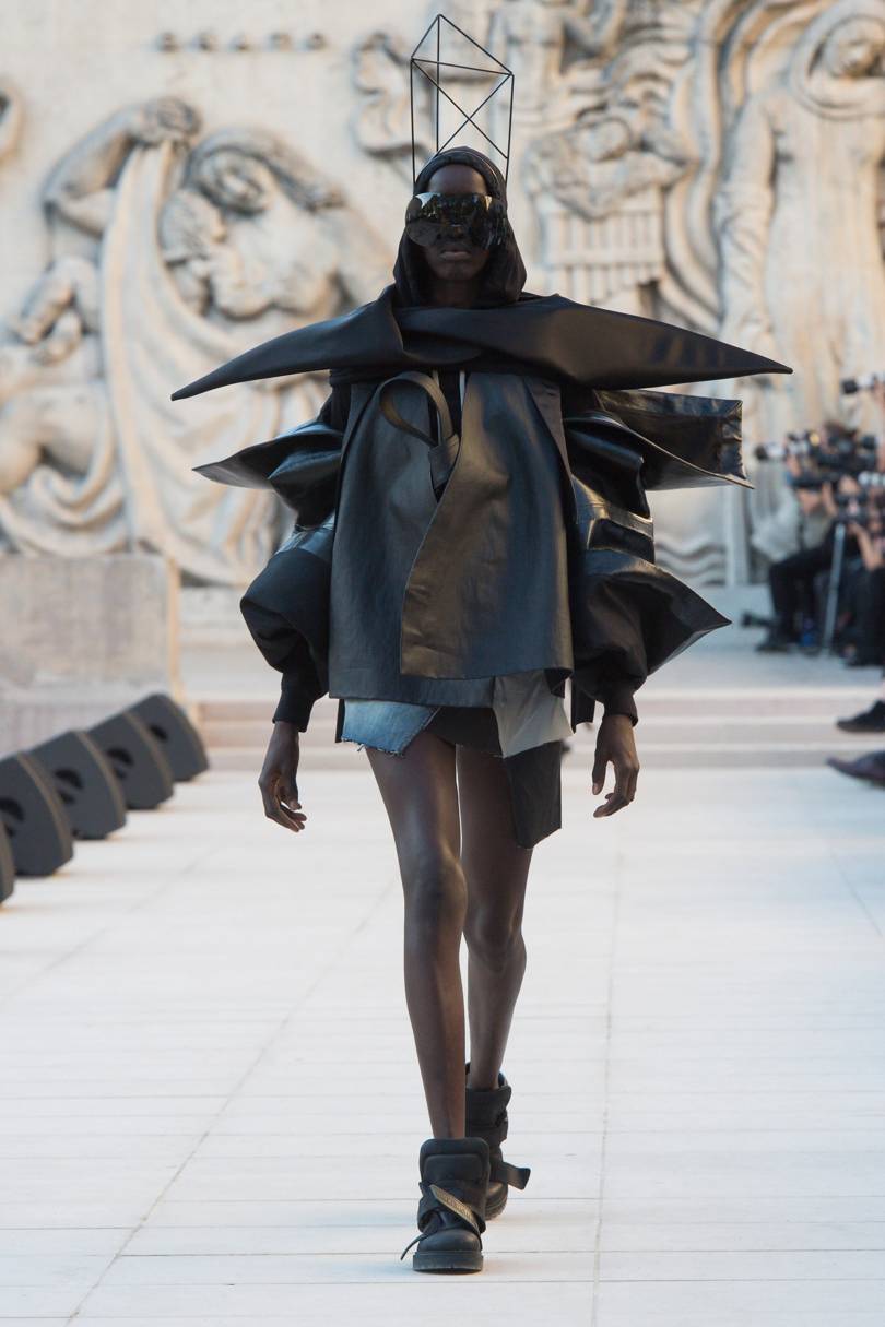 Title: The Alluring World of Kidd Womens Fashion: A Celebration of Style, Substance, and Sensuality