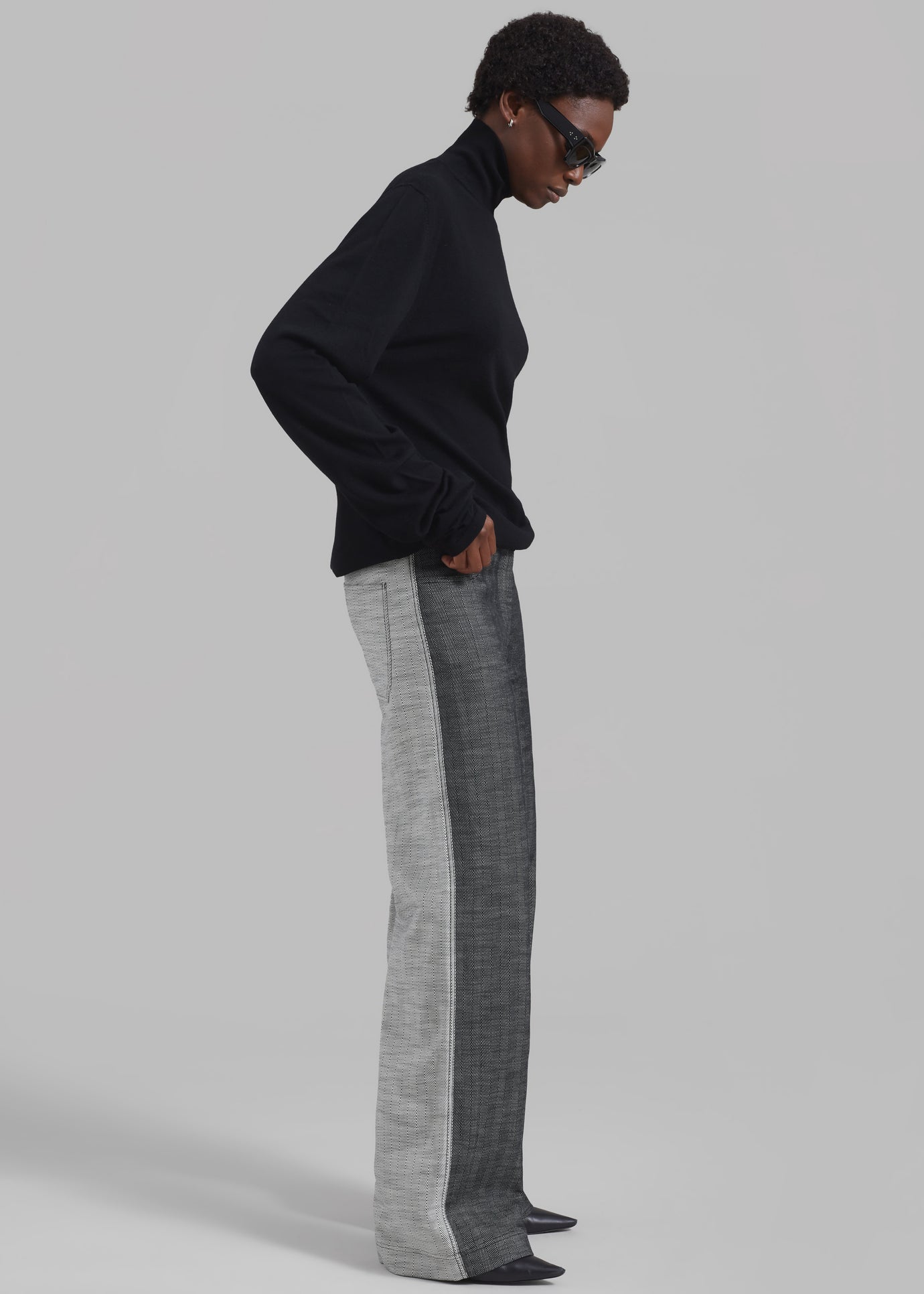 Feather and Down Content in Winter Pants: General Range and Considerations for Winter Comfort