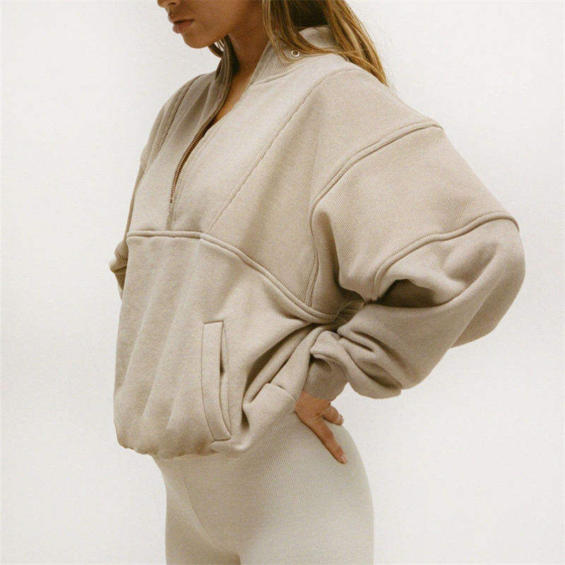 Title: Revamp Your Wardrobe with Our Exquisite Womens Fall Collection: A Perfect Blend of Style and Comfort