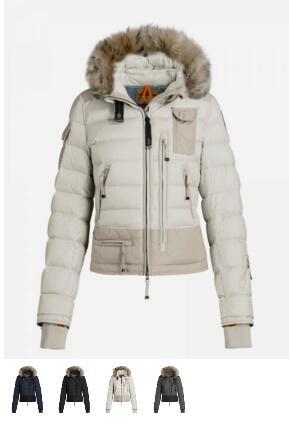 Title: Is a fur-lined羽绒服 practical?