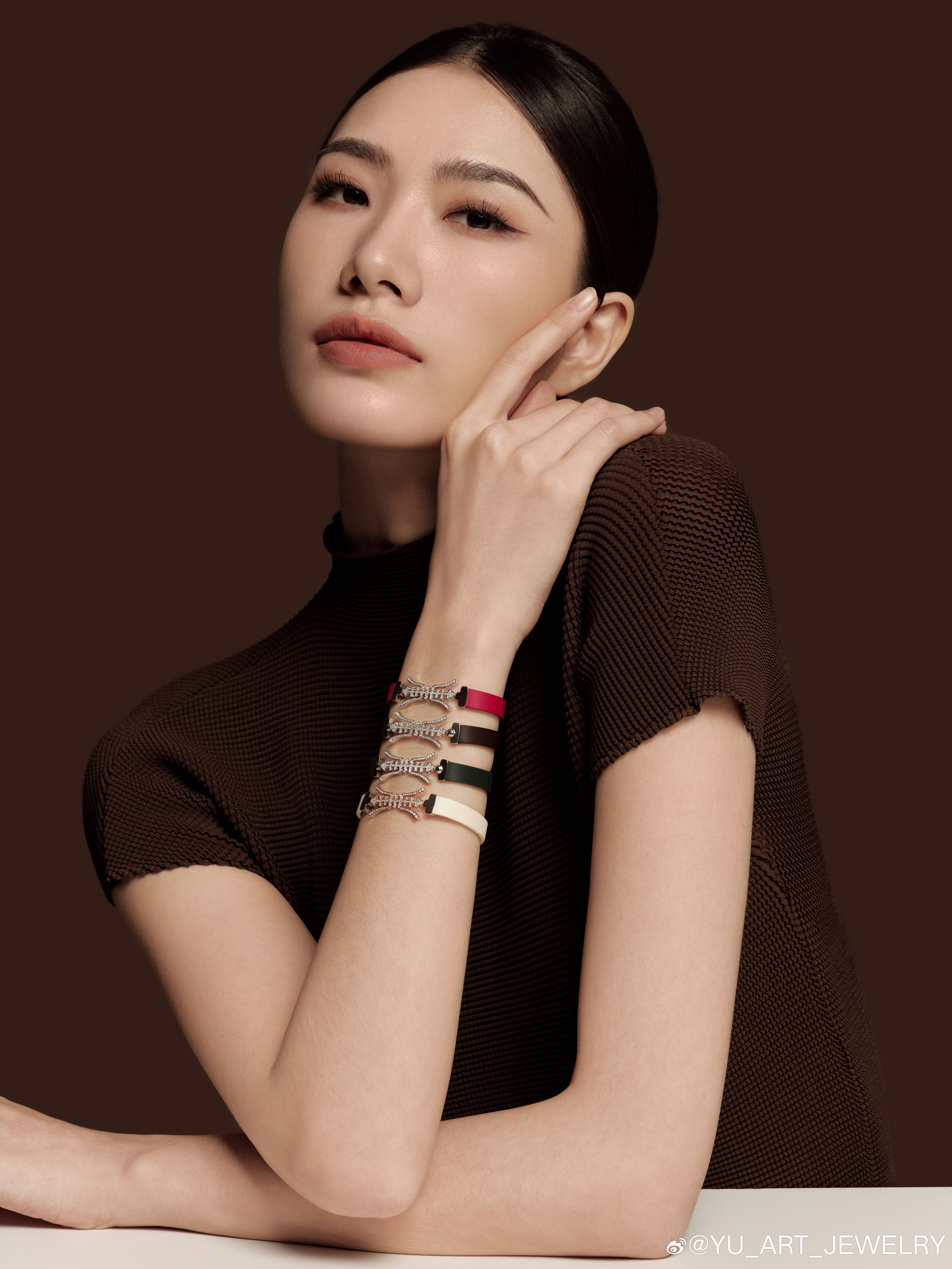 Title: Embracing Fashion and Style: The Story of Yi Nuo Womens Wear