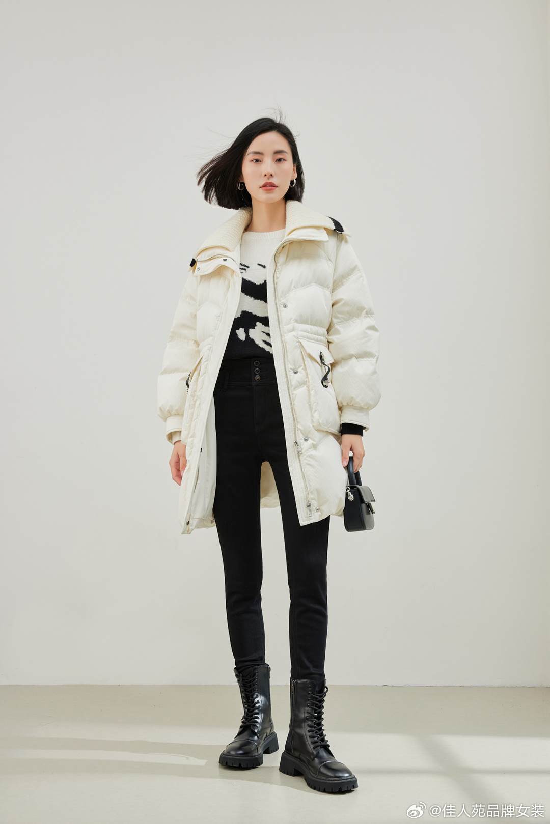Title: Missli羽绒服，时尚与实用的完美结合