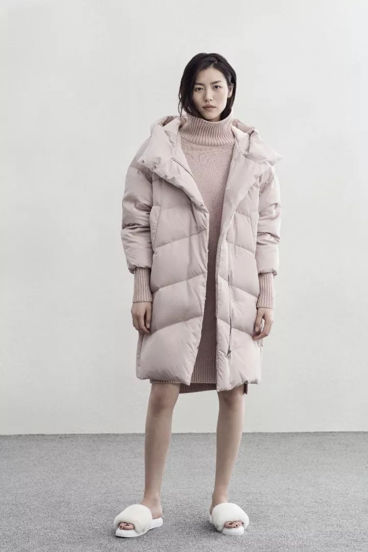 MeCity羽绒服，时尚与保暖的完美结合