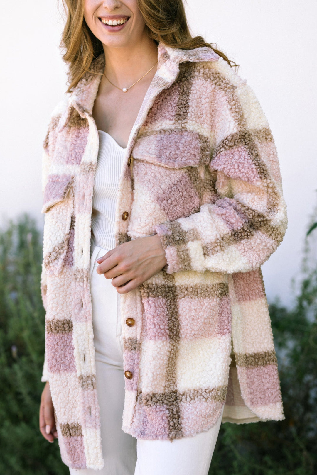 Title: Embrace the Cozy and Stylish Autumn and Winter Womens Outerwear