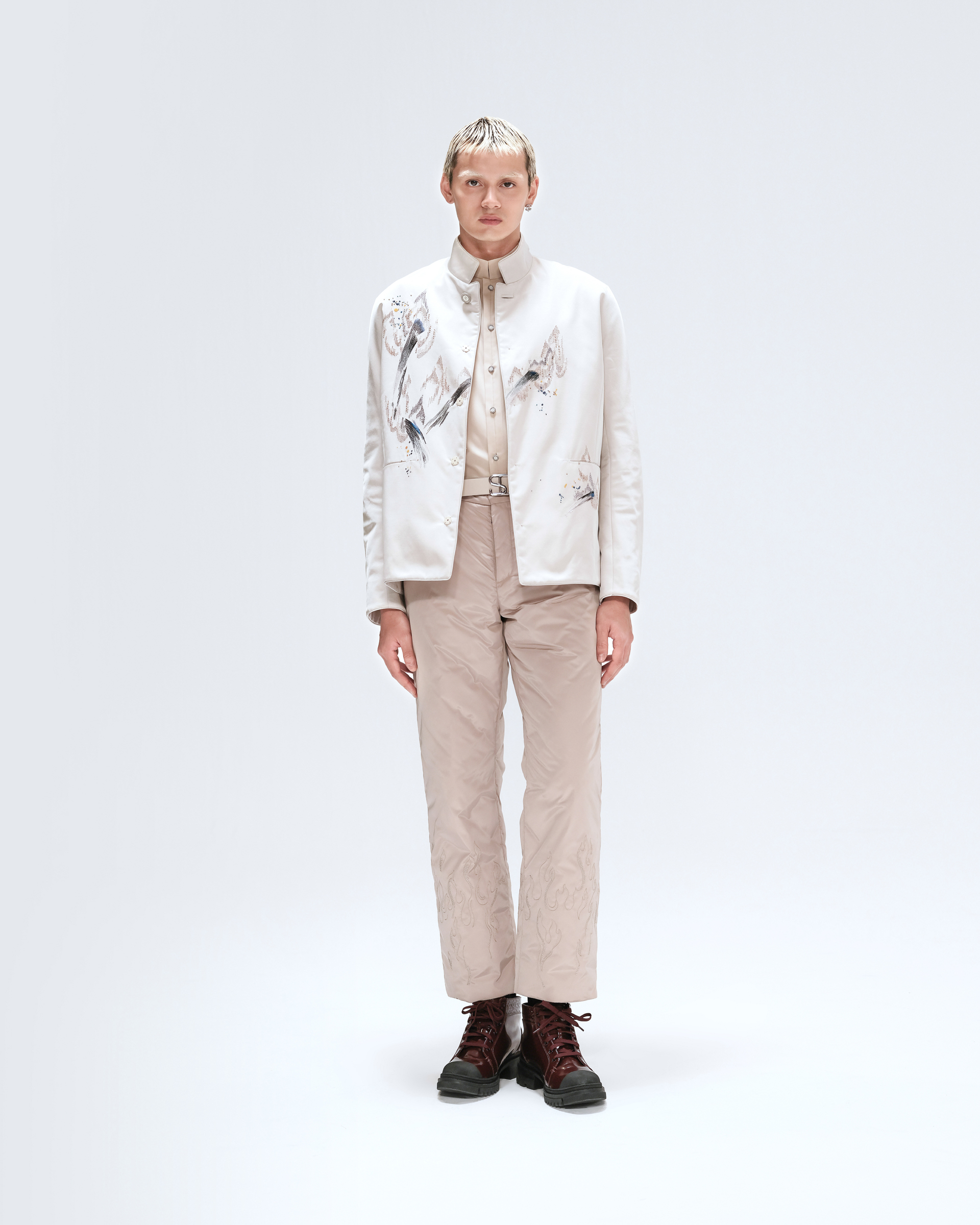 Celestial Airport Down Jackets: A Closer Look into Fashionable Travelwear