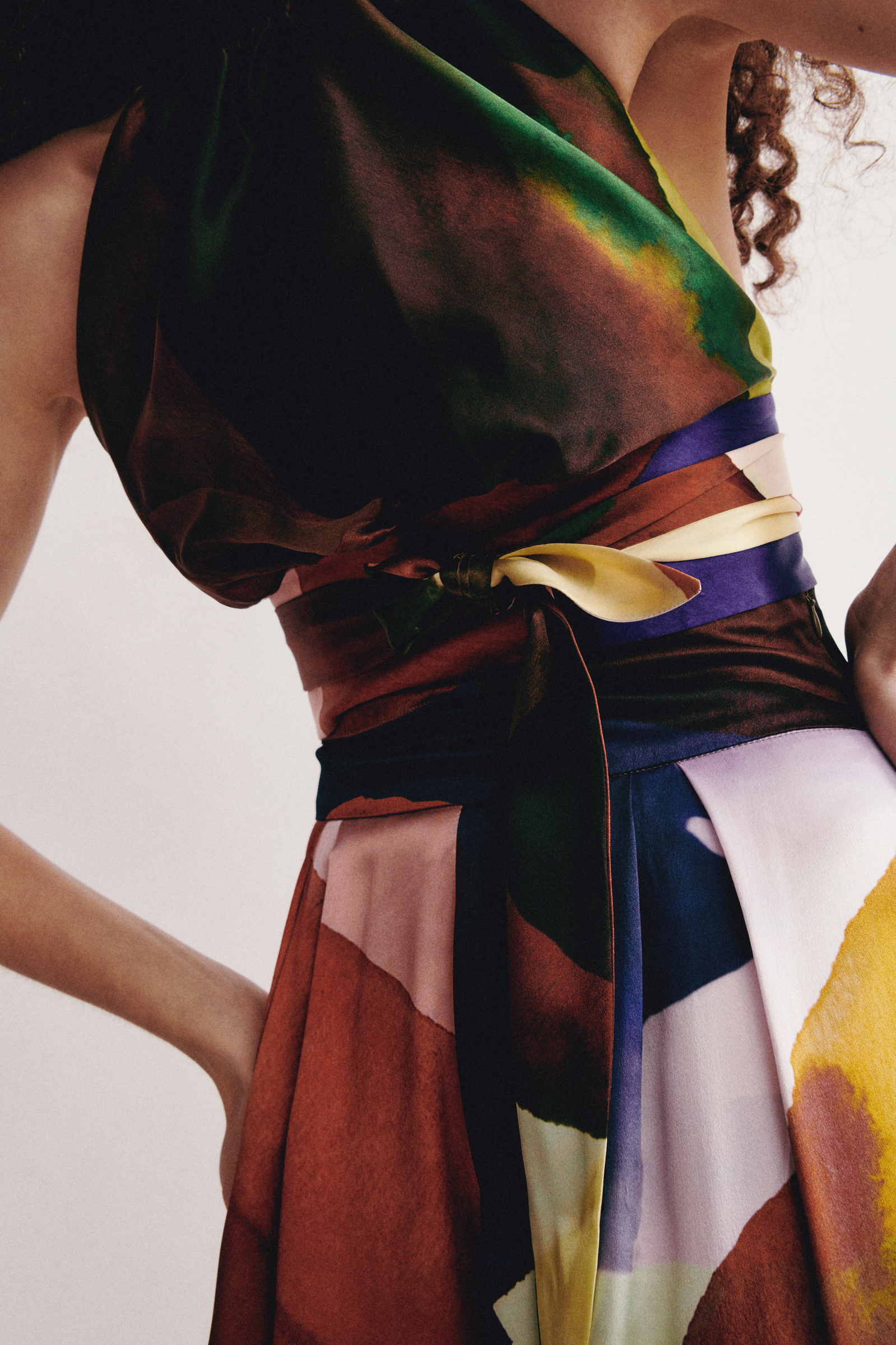 Title: The Art of Womens Fashion: A Lexicon of Terms and Their Meanings