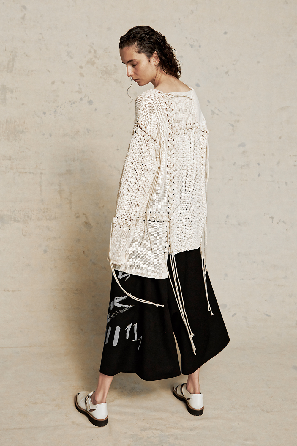 Title: Unveiling the Allure of Lianhuan Womens Clothing: A Journey Through Time and Style
