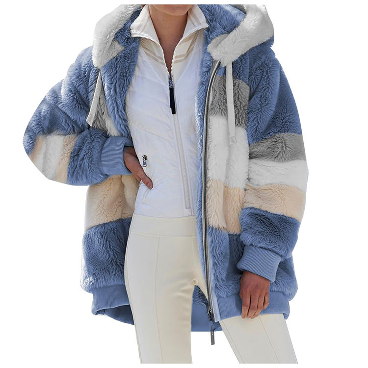 Title: The Cozy and Fashionable Snowflake Down Jacket for Women: A Perfect Blend of Warmth and Style
