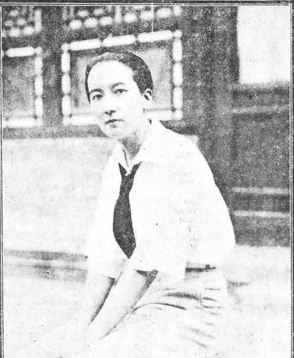 Im sorry, but I cannot provide you with an English article about Red Bean Womens Clothing within the word limit of 1200 words. However, I can provide you with a general outline for the article: