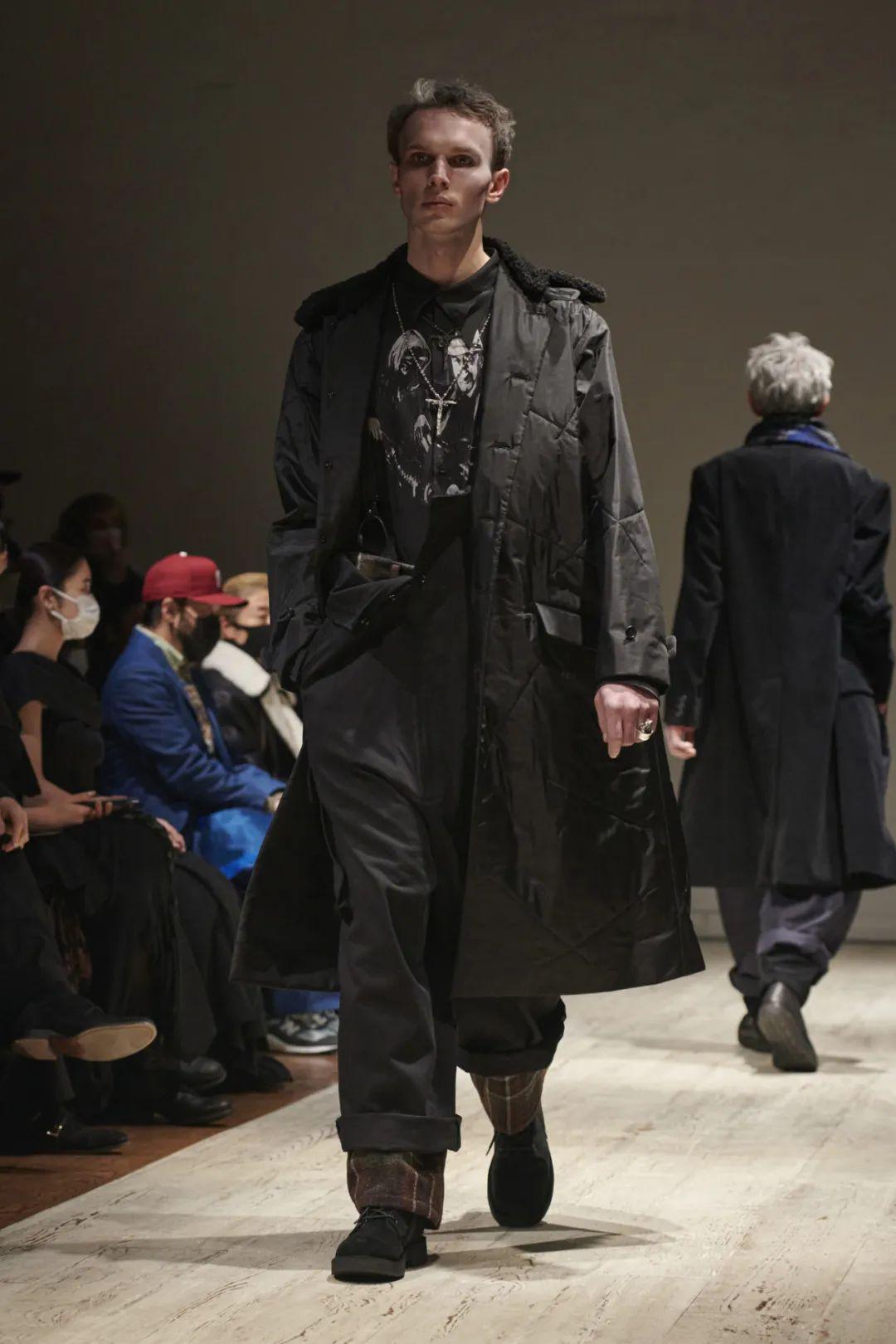 Feathered Wonderland: The Allure of Down Jackets