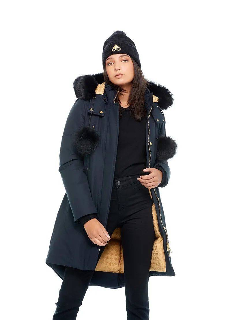 Moose Knitwear: A Fashionable and Functional Choice for Winter