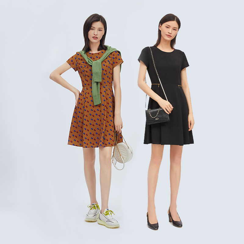 Title: Exploring the Alluring World of Brother Sister Womens Dresses - Unraveling the Beauty of哥弟女装连衣裙