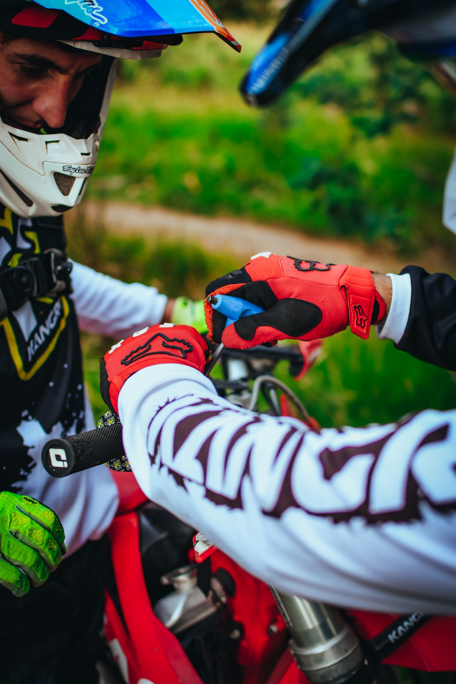 Title: Mastering the Art of Womens Motorbike Riding: A Comprehensive Guide