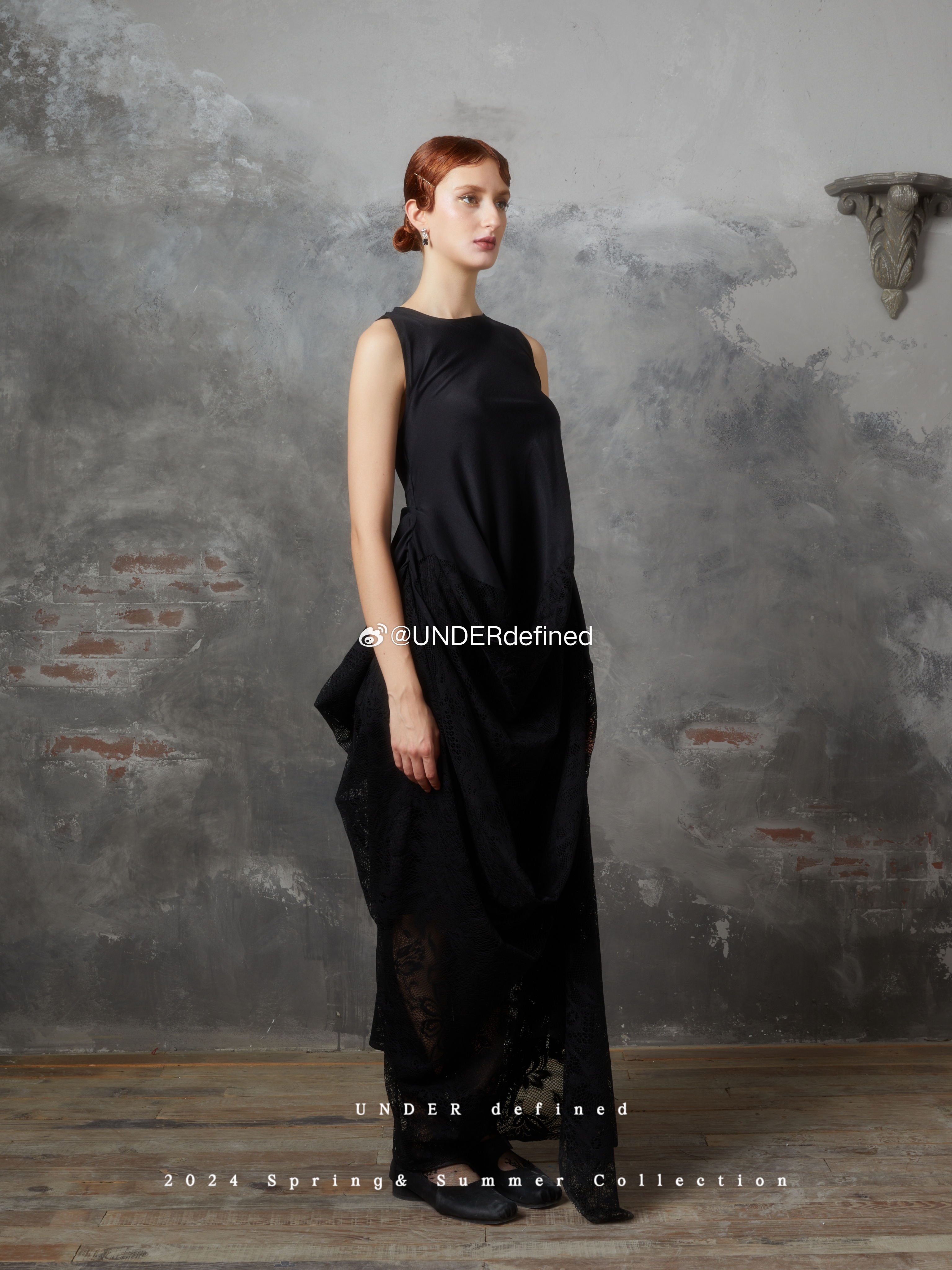 Title: The Art of Understated Elegance: Discovering the Beauty in Di底色ne女装