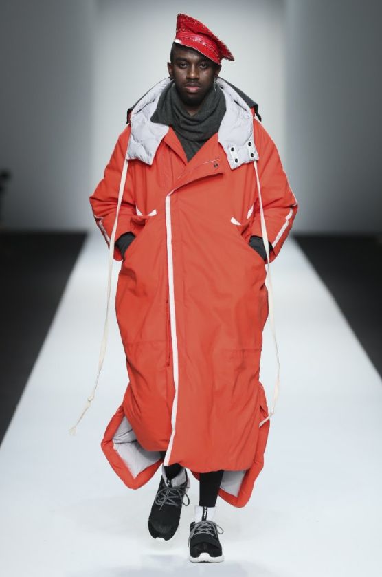 Feathering a Jacket: The Art of Refilling a Down Jacket