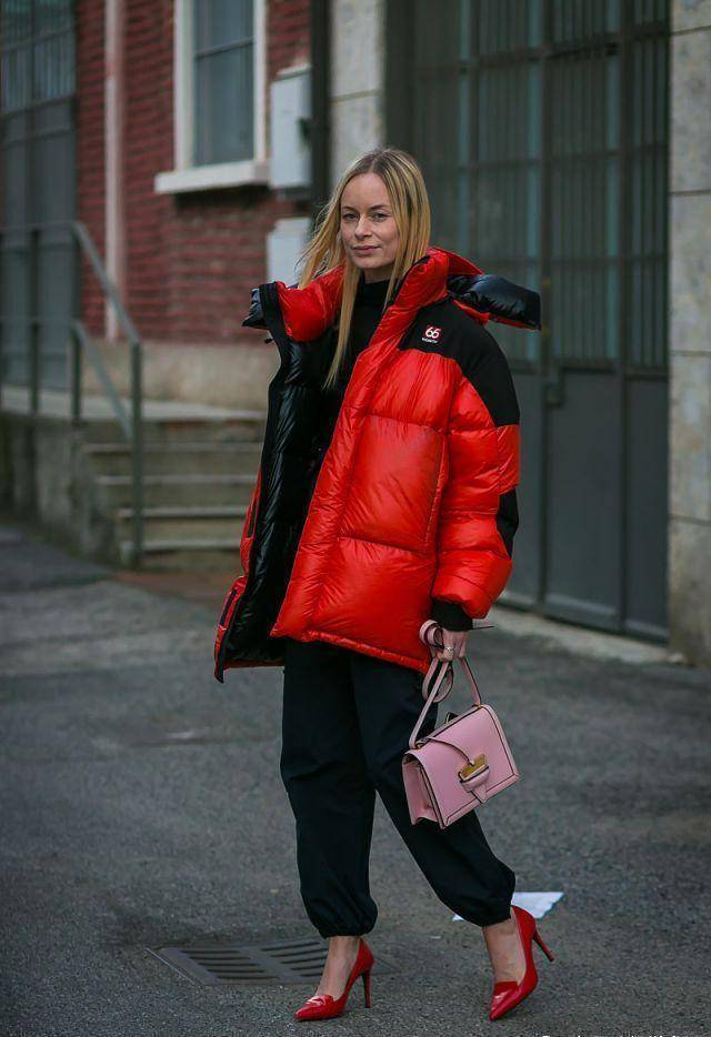 Red Short羽绒服 Fashion: A Guide to Styling