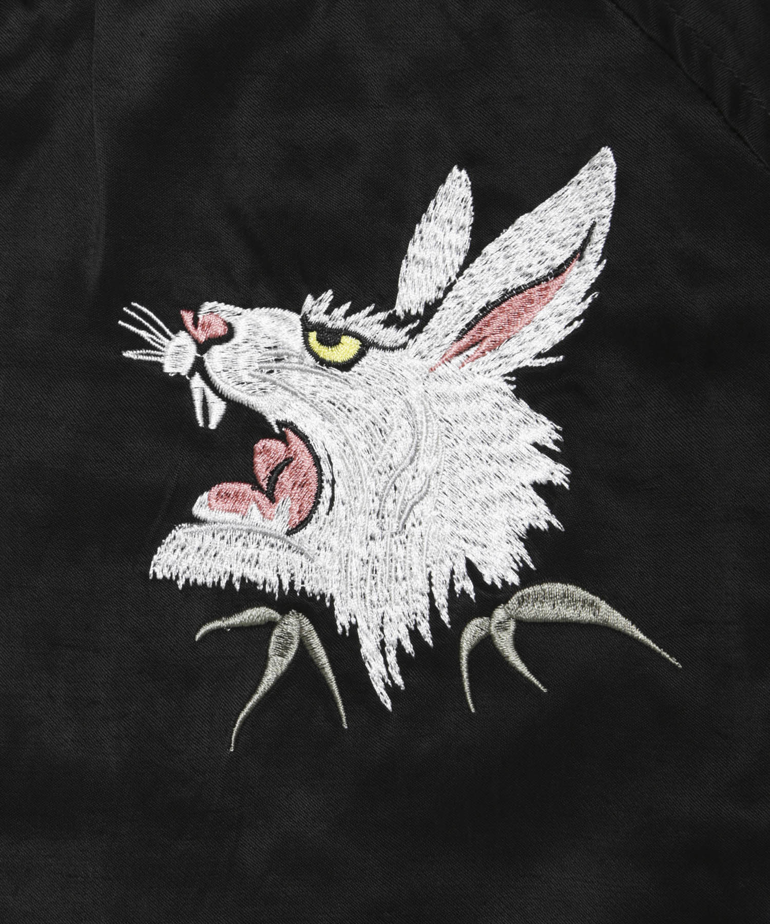 Title: The Resilience of Rabbit eight Gees Down Jacket: A Symbol of Chinese Winter Fashion