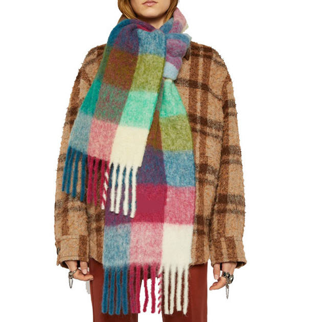 Barbour Scarf: A Symbol of British Elegance