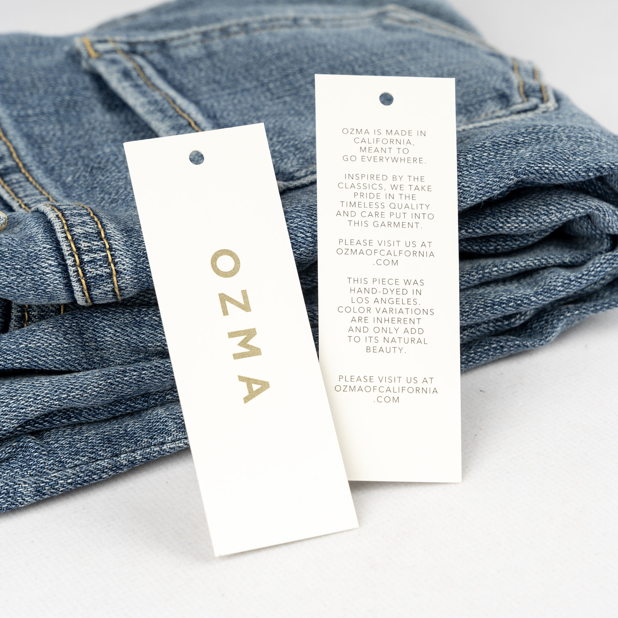 Title: Creating Eye-Catching and Fashionable Womens Clothing Tag Designs: A Guide