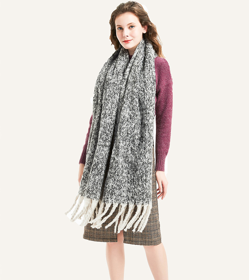 20 Ways to Tie a Long Scarf: Illustrated Guide