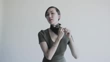 How to Tie a Scarf