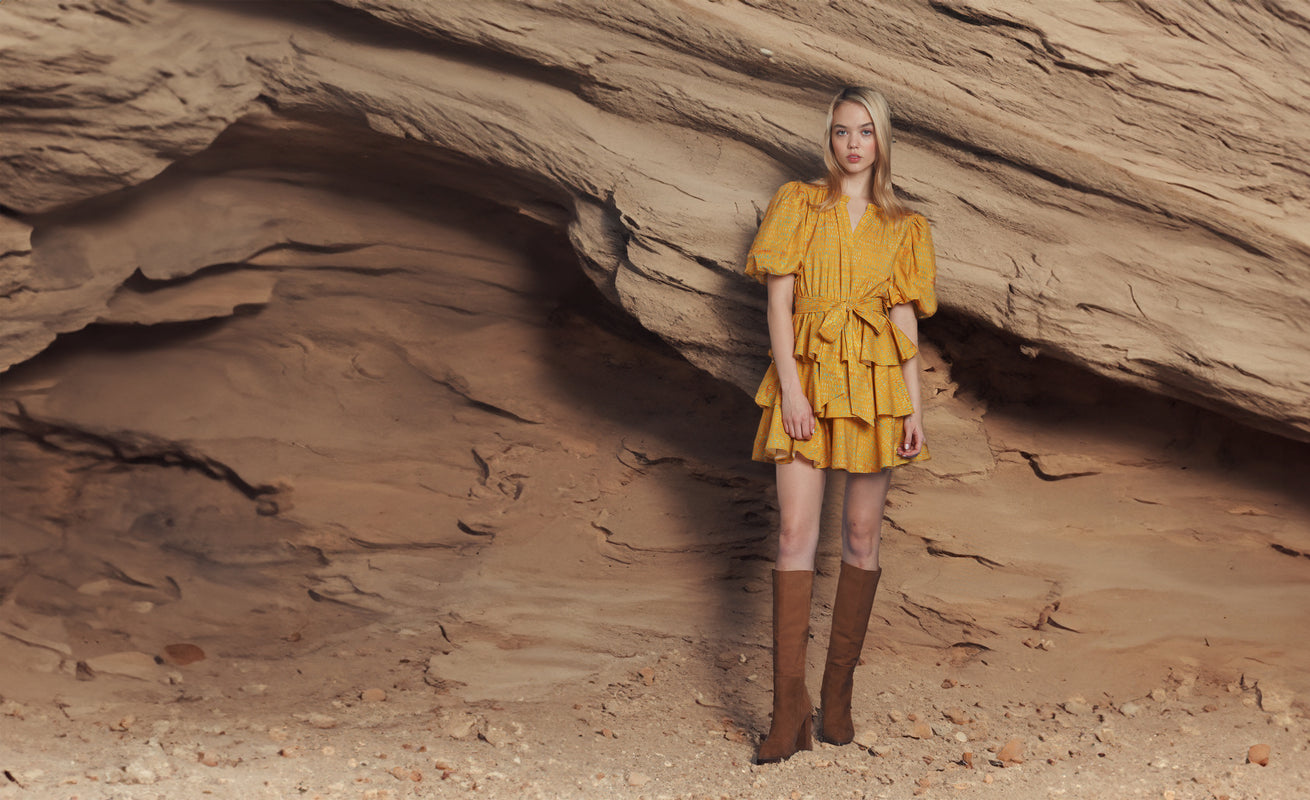Title: The Art of Ells Rock Womens Clothing: A Journey through Timeless Style and Comfort