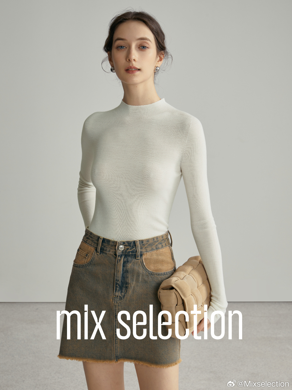 Title: Discovering the Essence of Style: A Journey Through the World of Six-Michi no Womens Clothing