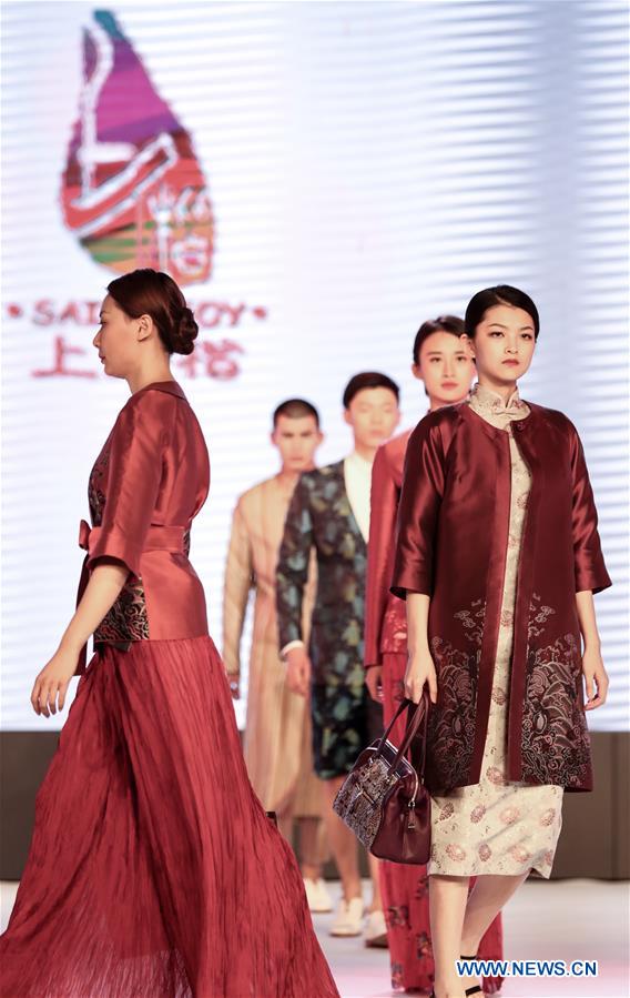 Title: Revolutionizing the Fashion Industry: Exploring the Innovative World of Jixi Womens Clothing